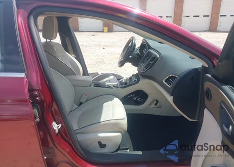 2015 Chrysler 200 C from USA, damaged, VIN 1C3CCCCG2FN620640